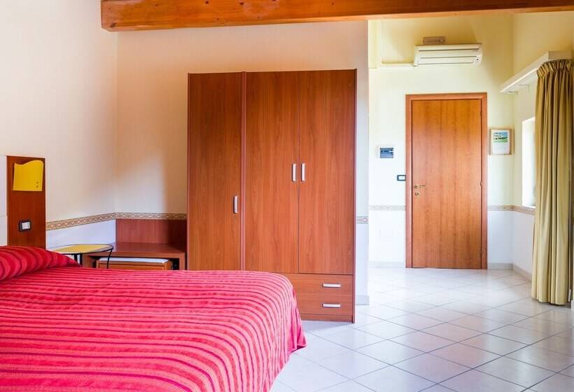 Номер Стандарт Трехместный, B&b Il Girasole