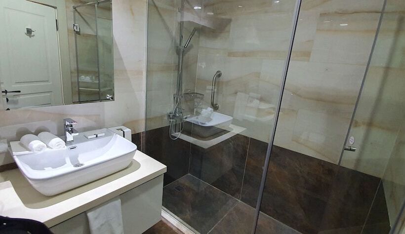 آپارتمان مدیریتی 2 خوابه, Somerset City Centre Atyrau