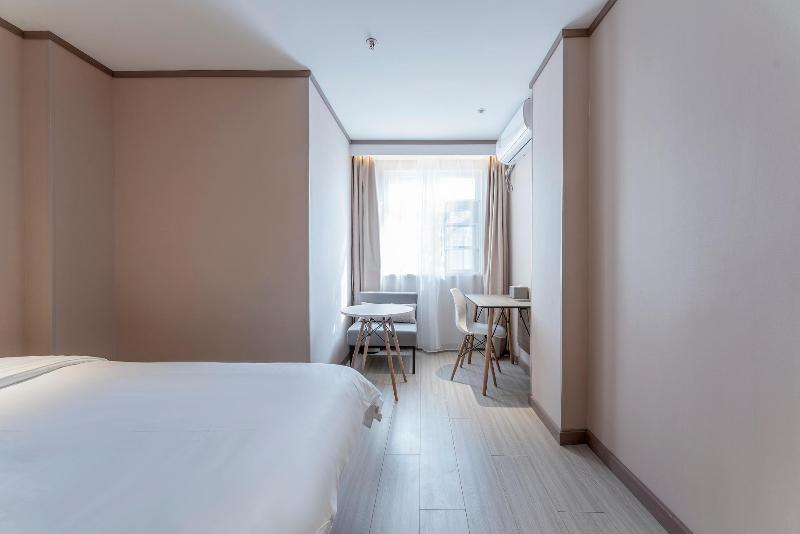 Номер Стандарт, Hanting  Zhangzhou Longjiang Building