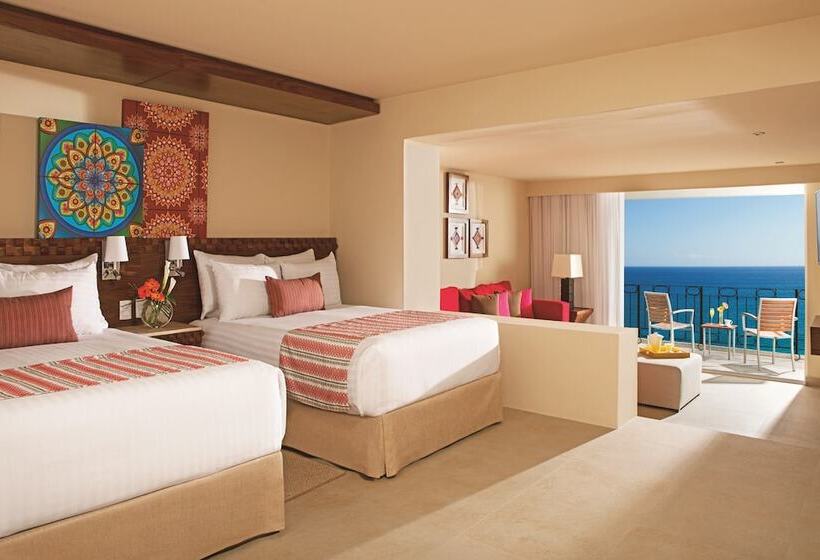 سوئیت جونیور دلوکس با چشم‌انداز, Sunscape Residence Tower