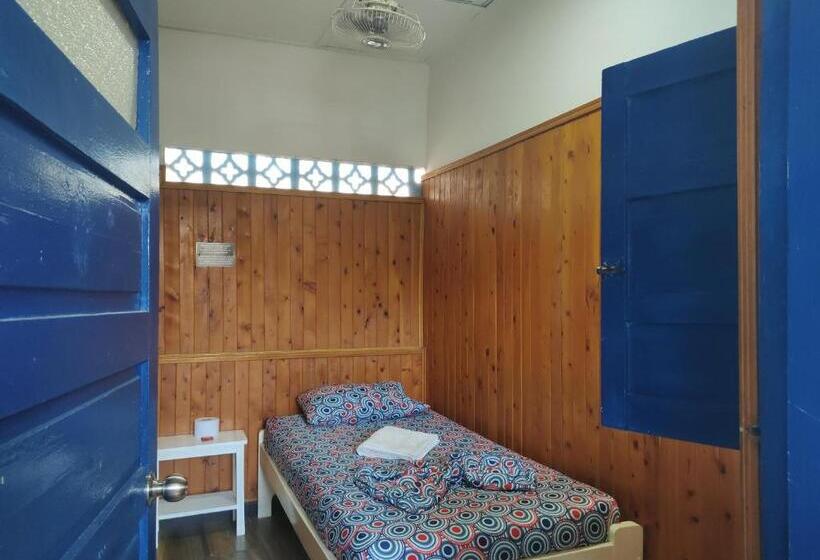 Номер Стандарт Индивидуальный Совместная Ванная, Casa Hostal Luna Llena