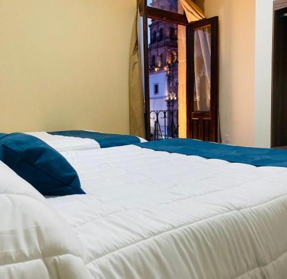 חדר לארבעה סטנדרטי עם מרפסת, La Casona Real