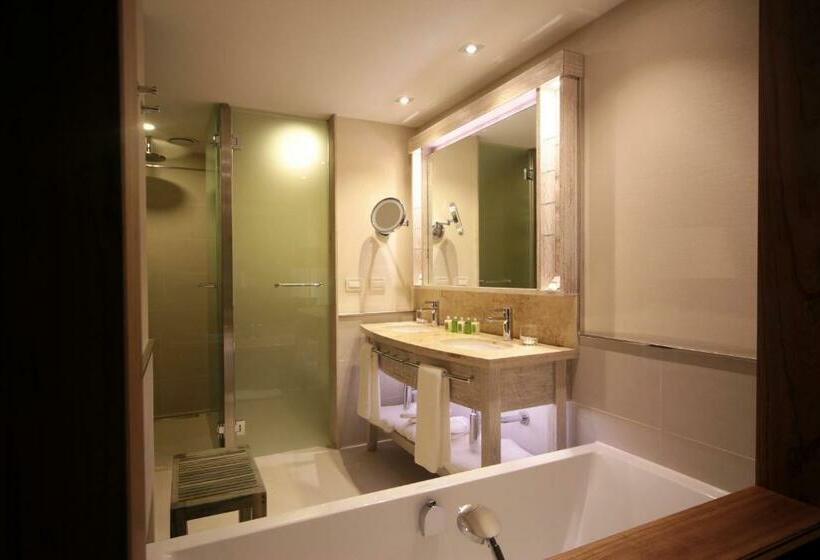 Номер Superior Вид на Горы, Arakur Ushuaia Resort & Spa