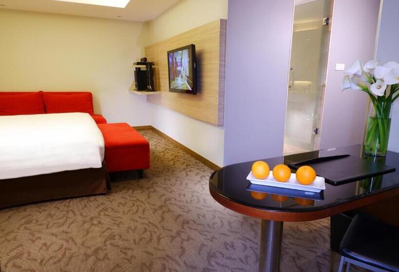Люкс, Aston Pluit Hotel & Residence