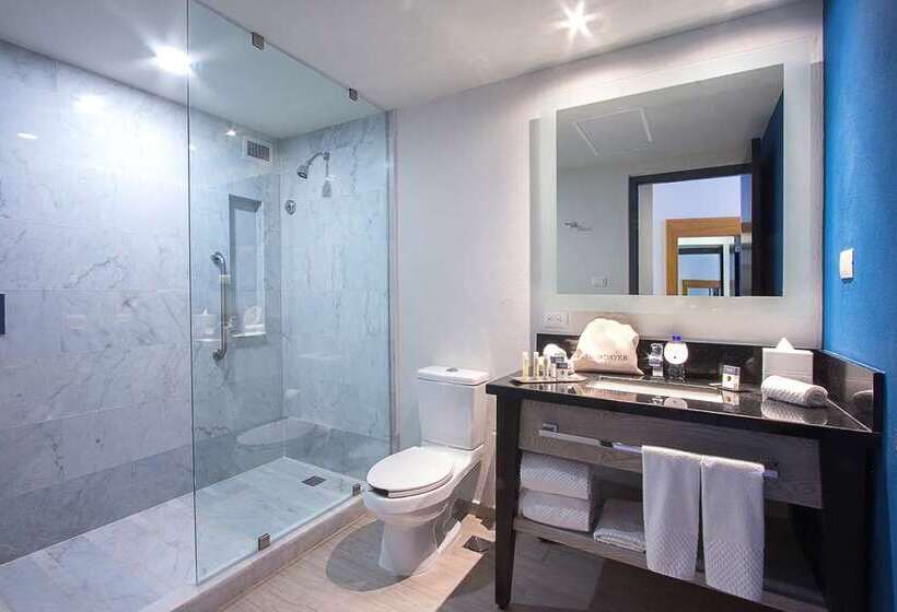 اتاق استاندارد, Doubletree By Hilton Trujillo
