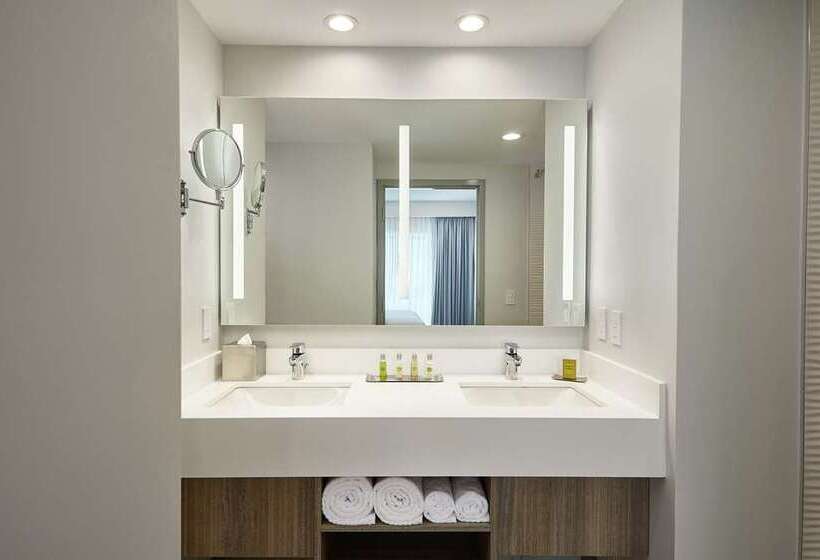اتاق استاندارد, Doubletree By Hilton Trujillo