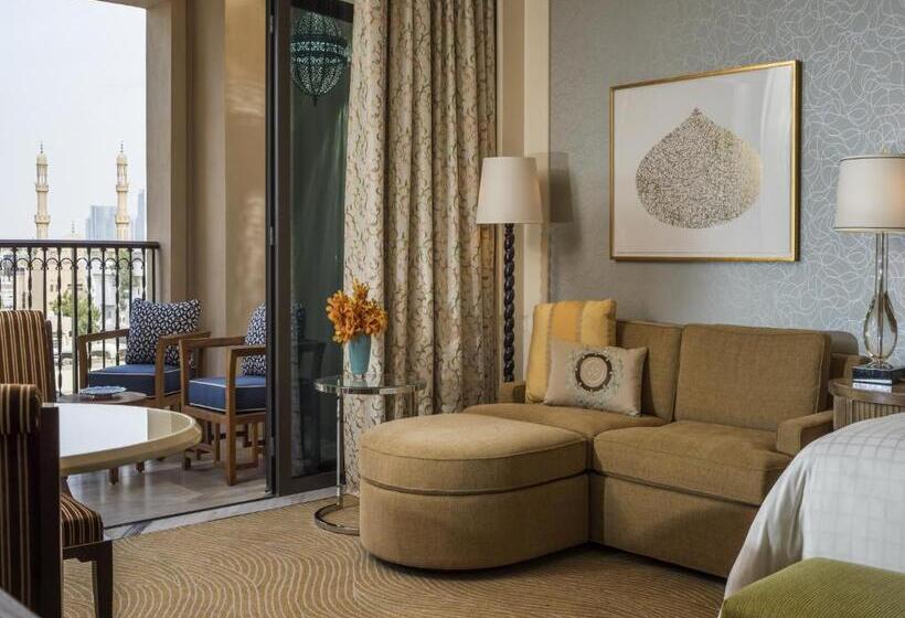 Номер Deluxe Кровать Кинг Вид на Город, Four Seasons Resort Dubai At Jumeirah Beach