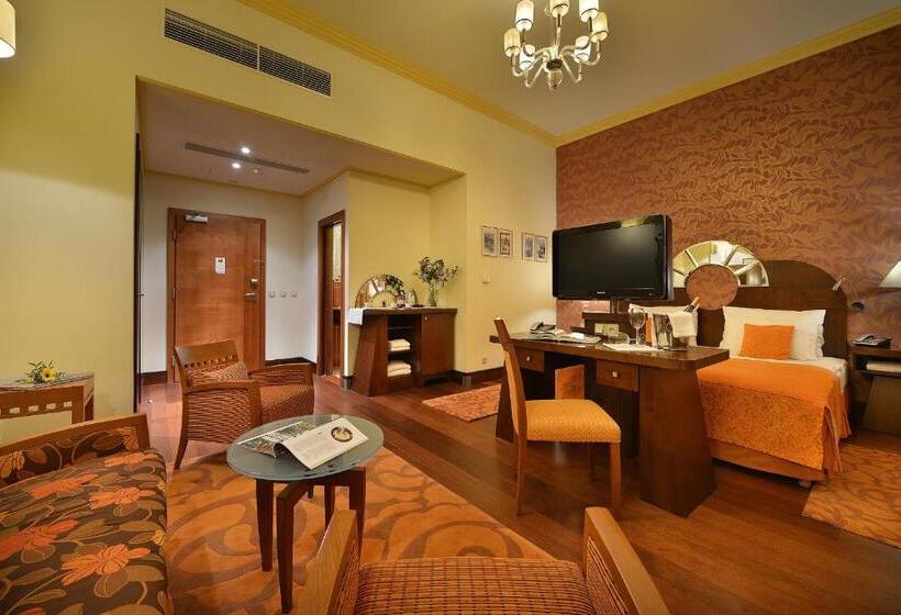 Полулюкс, Zvon Design Suites