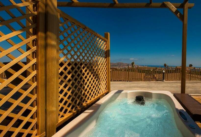 デラックスバンガロー, Magic Natura Resort