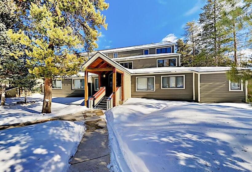 Дом 2 Спальни, The Pines Condo Unit 2044