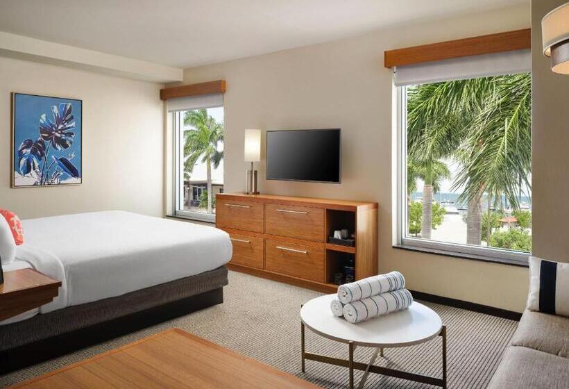 اتاق استاندارد با تخت بزرگ, Faro Blanco Resort & Yacht Club Marathon, Curio By Hilton