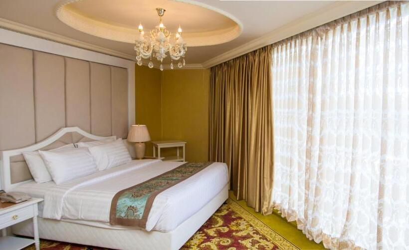 Номер Deluxe, The Grand Kandyan