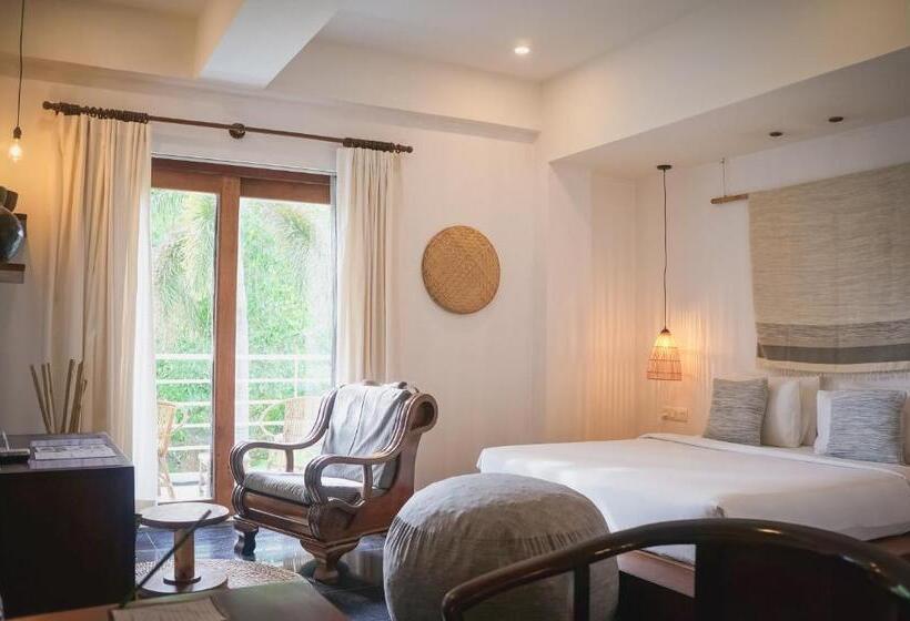 Номер Комфорт Вид на Бассейн, Iroha Garden Hotel & Resort