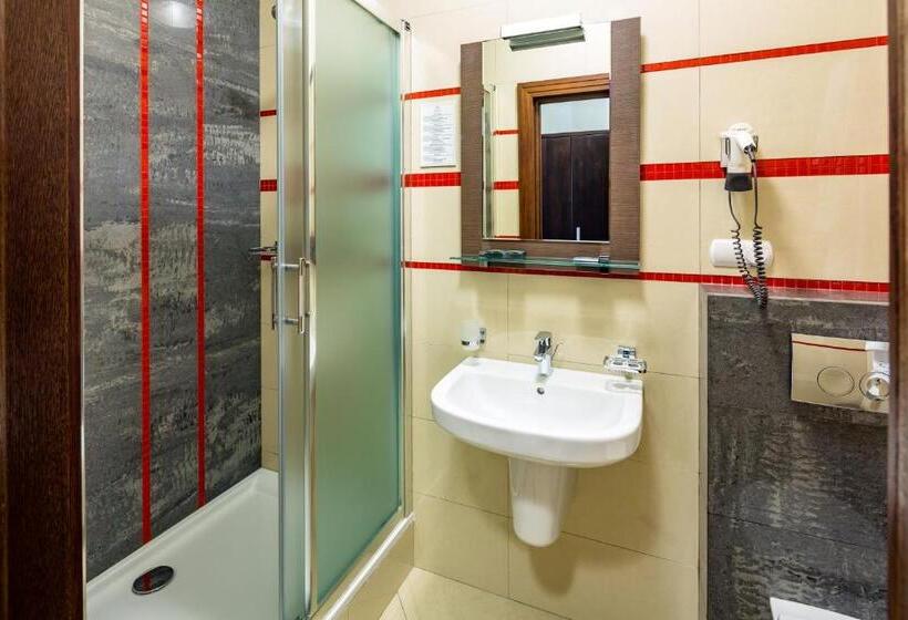 اتاق استاندارد یک نفره, Taurus Hotel & Spa
