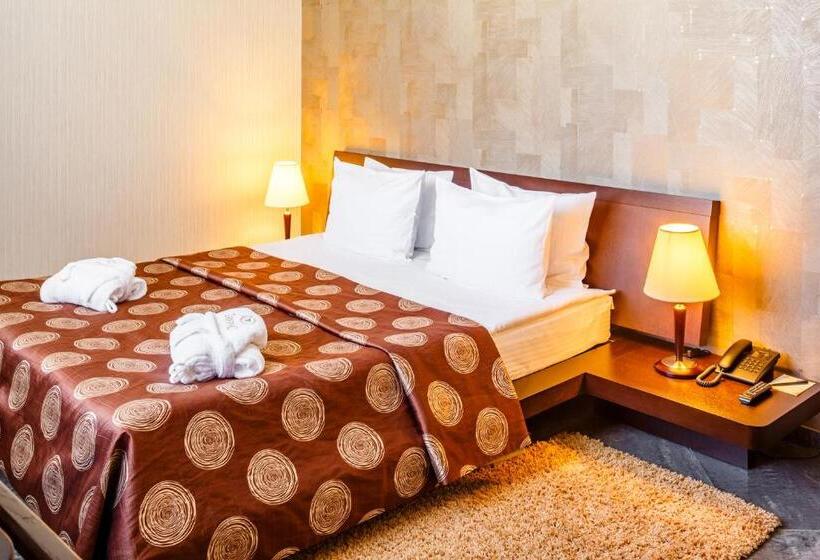 سوییت, Taurus Hotel & Spa