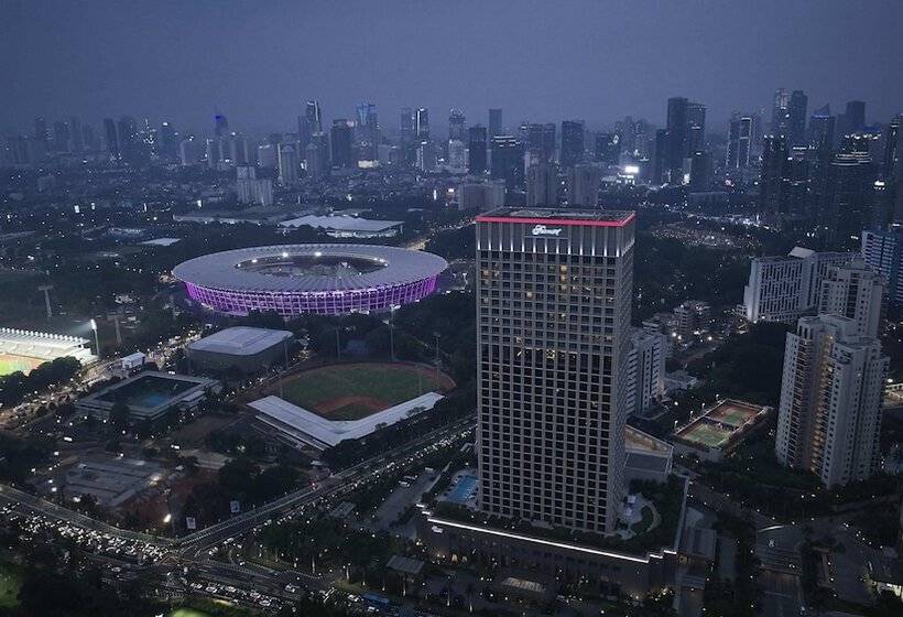 Люкс, Fairmont Jakarta