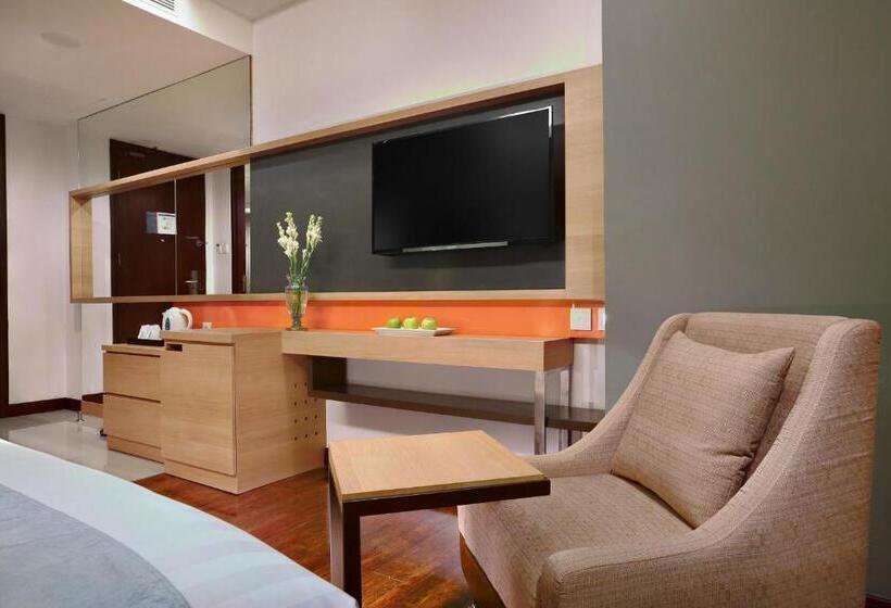 Номер Deluxe, Harper Malioboro Yogyakarta By Aston