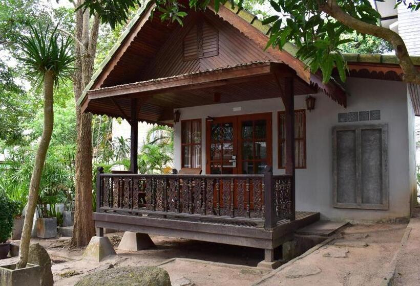 스탠다드 방갈로, Sairee Hut Resort Koh Tao