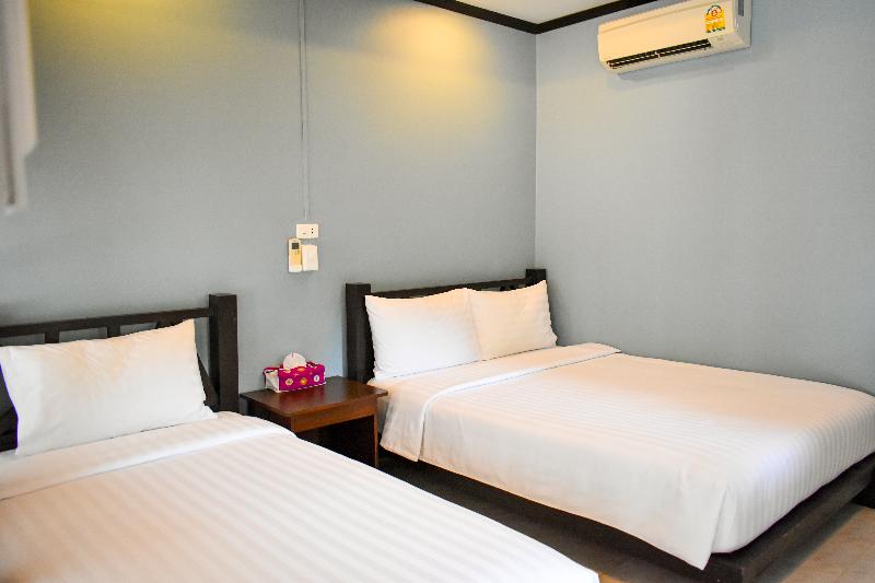 스탠다드 트리플 룸, Sairee Hut Resort Koh Tao