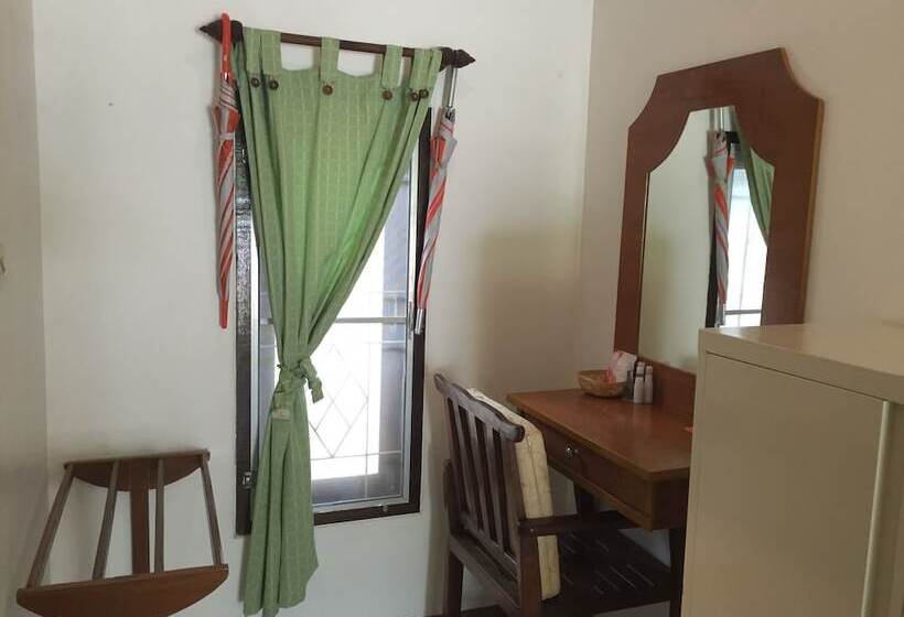 스탠다드 트리플 룸, Sairee Hut Resort Koh Tao