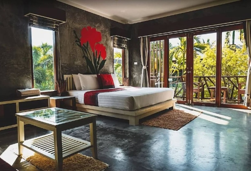 풀장 전망 디럭스 룸, Sairee Hut Resort Koh Tao