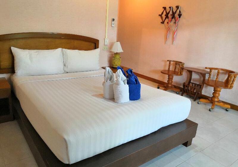 수피리어 룸, Sairee Hut Resort Koh Tao