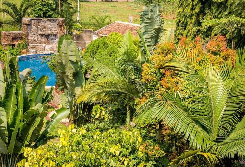 اتاق استاندارد, Imperial Heights Hotel, Entebbe