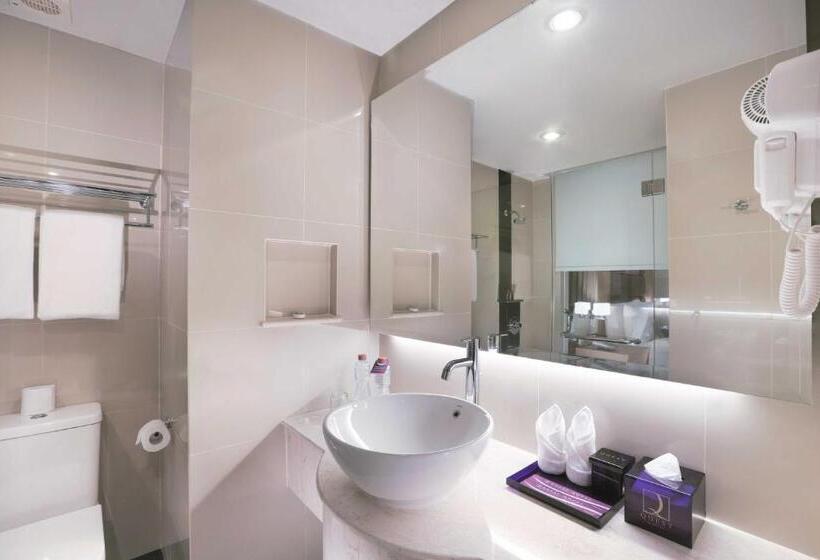 اتاق لوکس, Quest Hotel Darmo   Surabaya By Aston