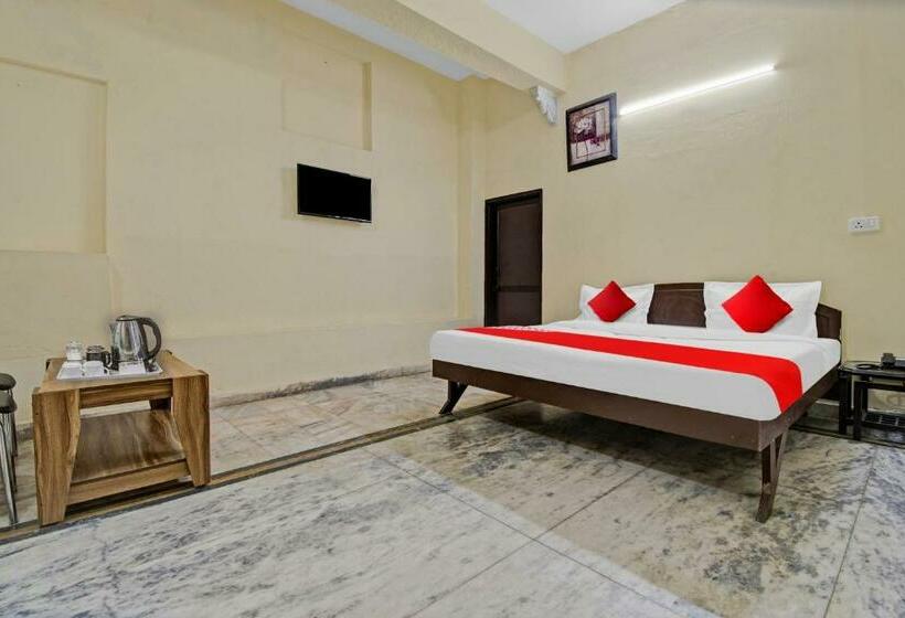 اتاق کلاسیک سه تخته, Flagship Hotel Raj Baag
