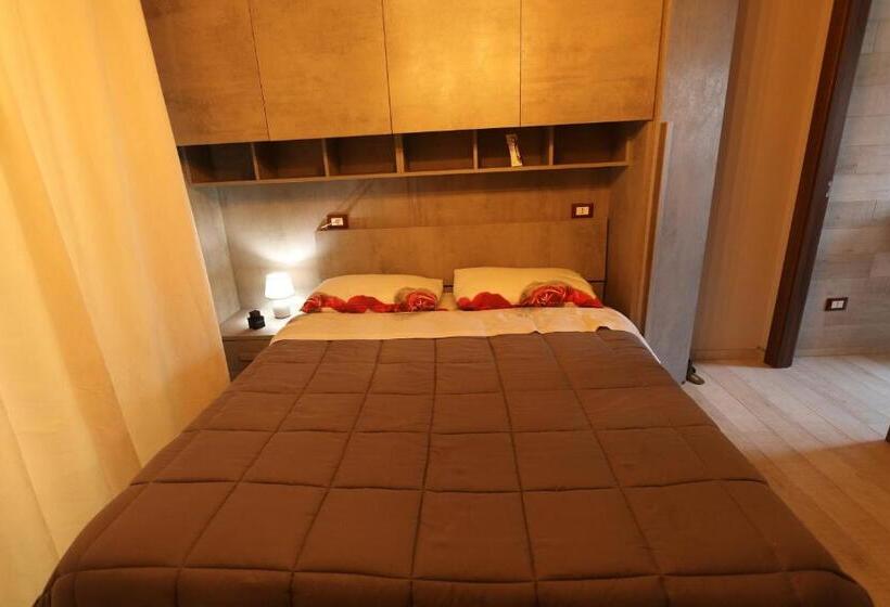 اتاق استاندارد, Petite Maison