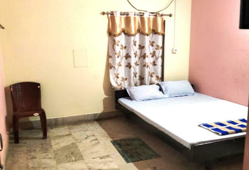 Номер Economy, Staymaker Rituranga   5 Mins Walk From Sonajhuri Haat