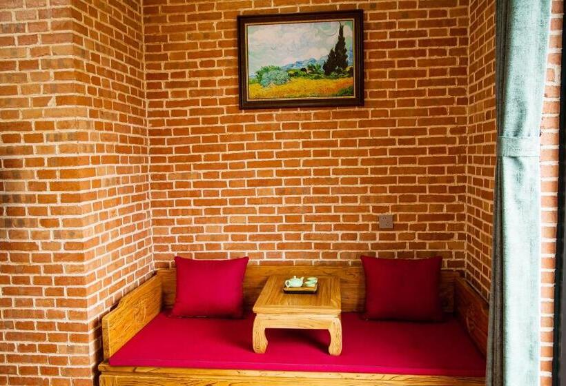 اتاق استاندارد با چشم‌انداز کوهستان, 悠然江景客栈 三峡店