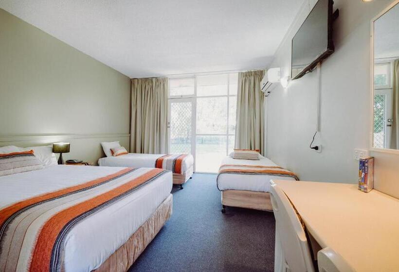 패밀리 룸, Artesian Spa Motel