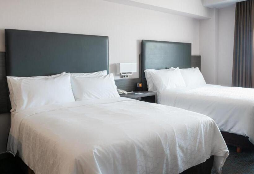 سوییت, Holiday Inn Express Hotel & Suites Hermosillo, An Ihg