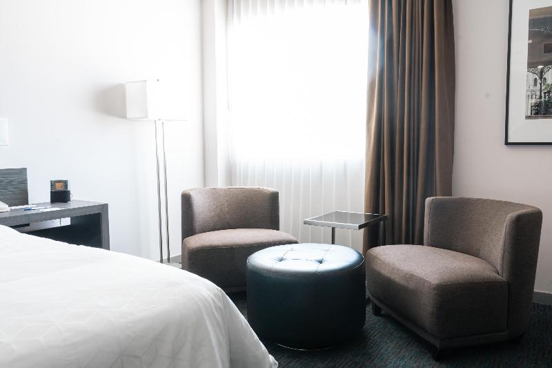 اتاق استاندارد با تخت بزرگ, Holiday Inn Express Hotel & Suites Hermosillo, An Ihg
