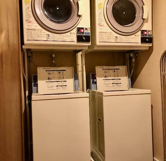 Family Room Shared Bathroom, ダース旅館＆カフェ（dozen Ryokan＆cafe）
