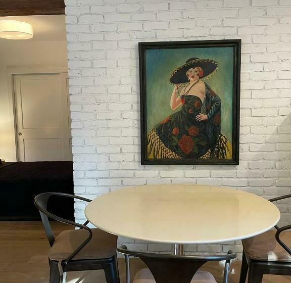 استودیوی لوکس, Kubli Haus