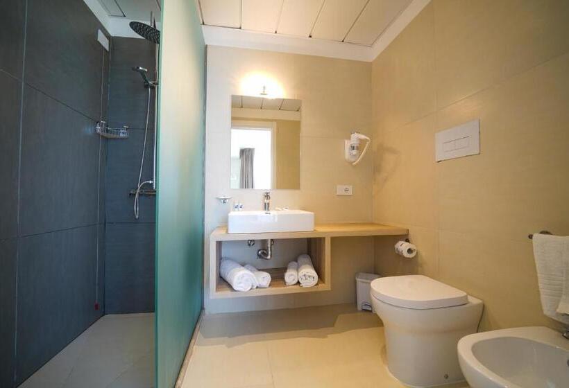 Четырехместный Номер Стандарт Вид на Море, Eleamare Resort