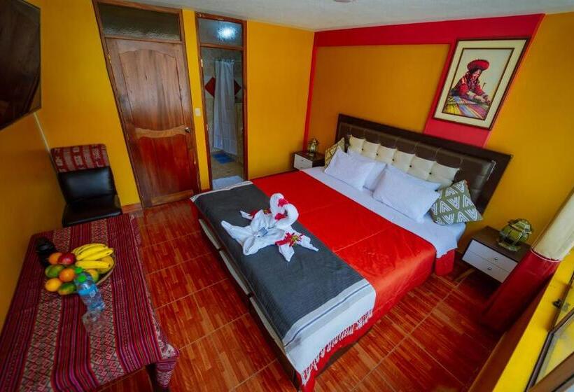 اتاق لوکس, Yacumama Santa Teresa
