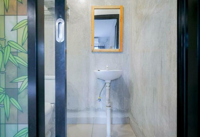 수피리어 룸, Urbanview Hotel Syariah De Umbrella Ciputat