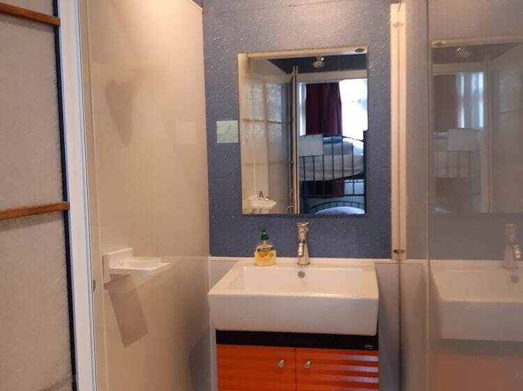 Кровать в Общей Комнате, Ariki Backpackers