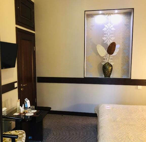 Quarto Estandar, Classic