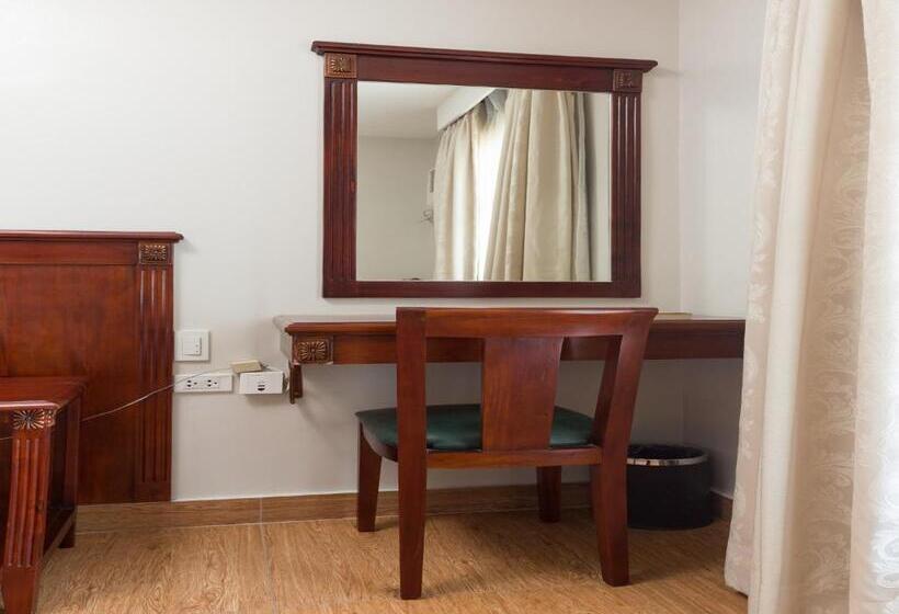 带大床的高级房间, Mj Hotel & Suites