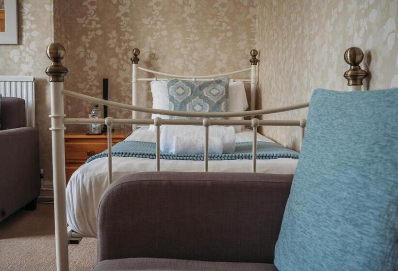 Номер Стандарт, Three Wells B&b