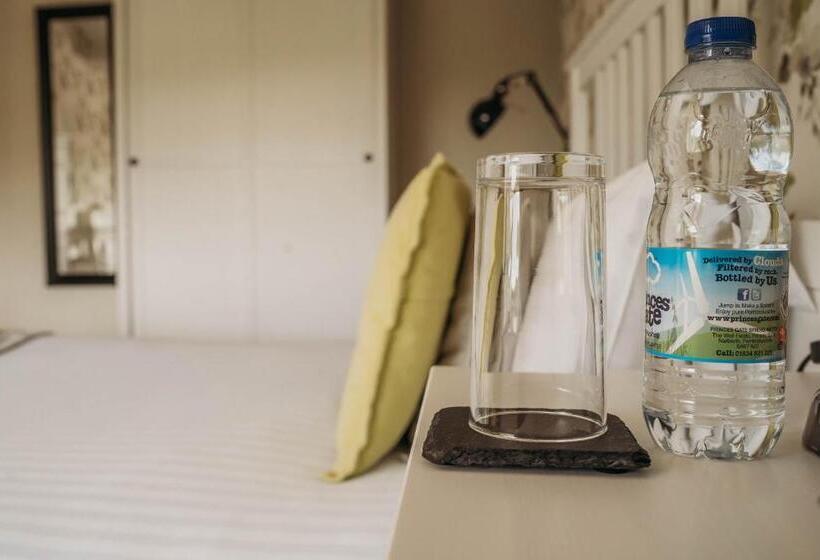 Люкс Премиум, Three Wells B&b