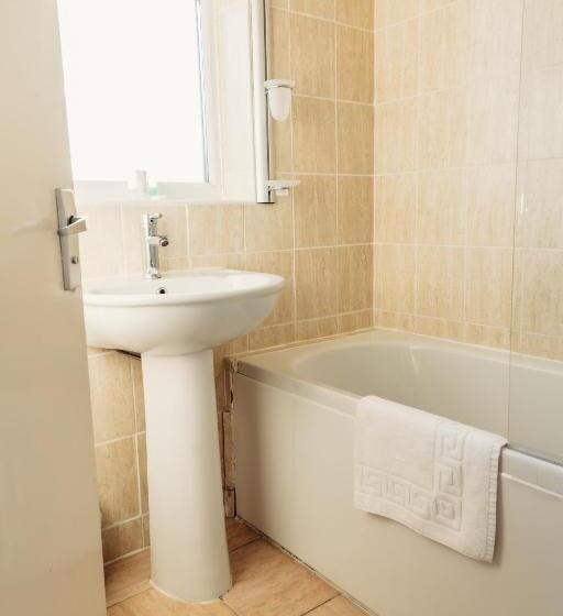 Номер Стандарт, Three Wells B&b