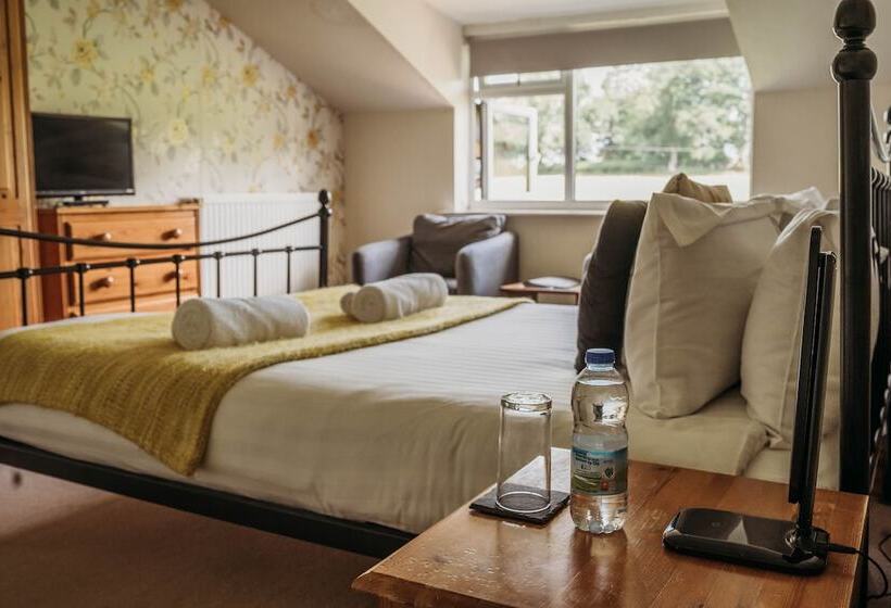 Семейный Номер, Three Wells B&b