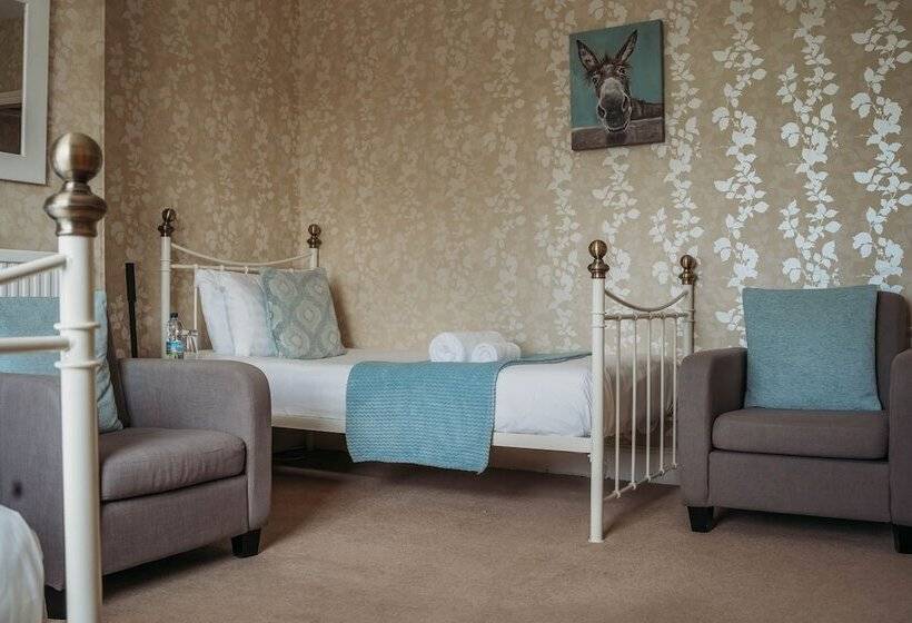 Номер Стандарт, Three Wells B&b