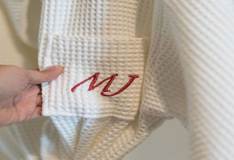 小型套房, Mj Hotel & Suites