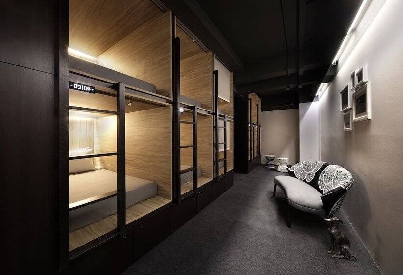 تختخواب در اتاق مشترک, The Pod At Beach Road Boutique Capsule